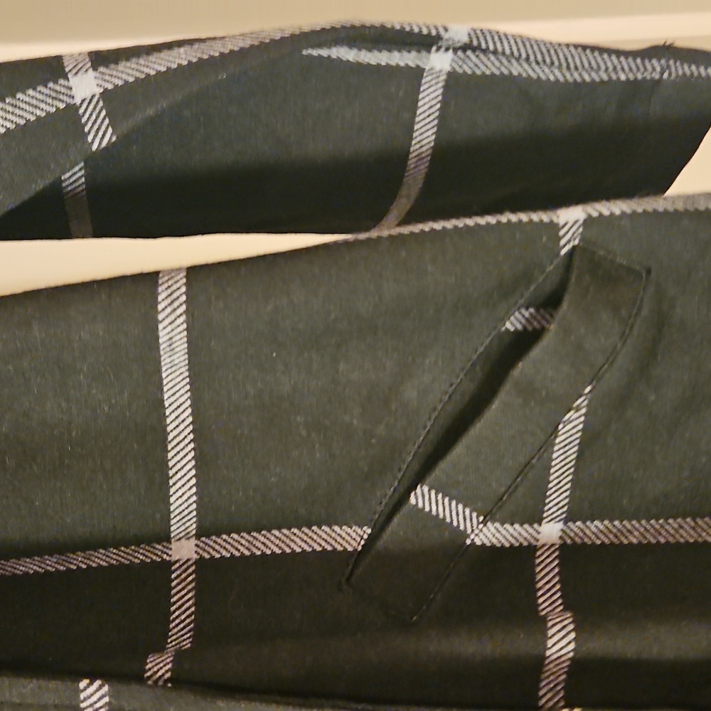 Maurices Black and Gray Checkered Cardigan - Picture 3 of 3